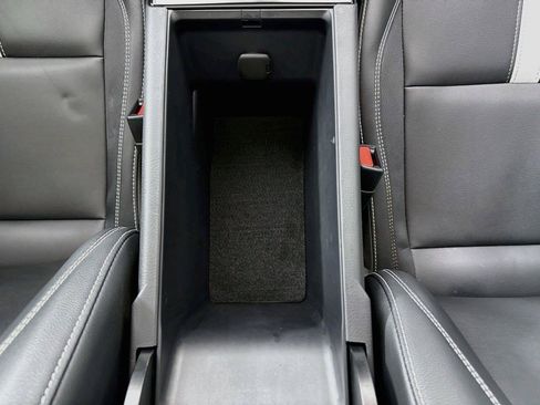 Used 2025 Toyota Camry SE w/ Convenience Package FWD image 33