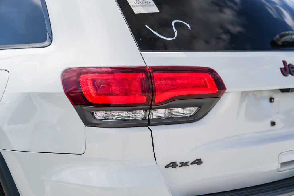 Used 2018 Jeep Grand Cherokee Trailhawk w/ Trailhawk Luxury Group AWD/4WD image 9