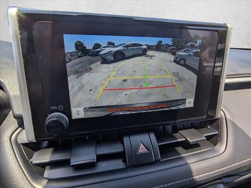 Used 2024 Toyota RAV4 XLE FWD image 14