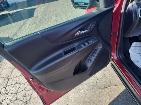 Used 2020 Chevrolet Equinox LT w/ Sport Edition FWD image 18