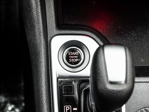 Used 2024 Nissan Sentra SV image 21