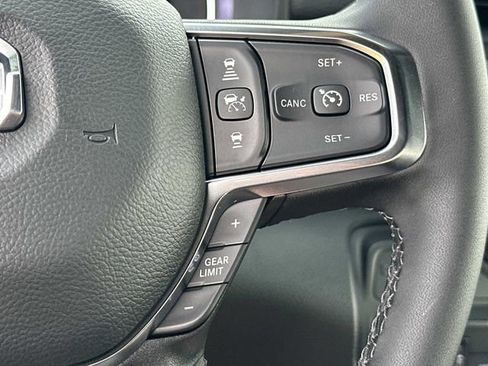 New 2026 RAM 2500 Laramie AWD/4WD image 26