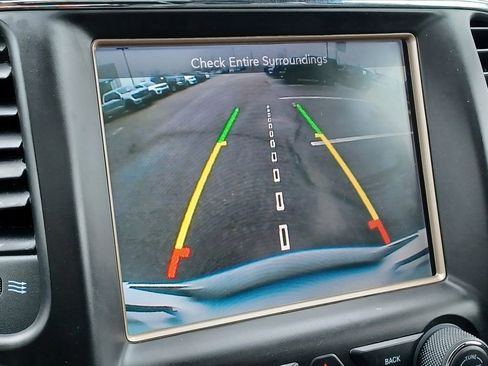 Used 2016 Jeep Grand Cherokee Overland image 24