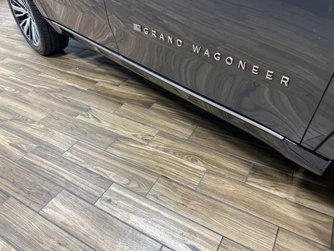 Certified 2024 Jeep Grand Wagoneer L Series III image 43