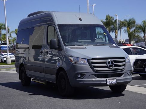 Used 2023 Mercedes-Benz Sprinter 2500 image 2