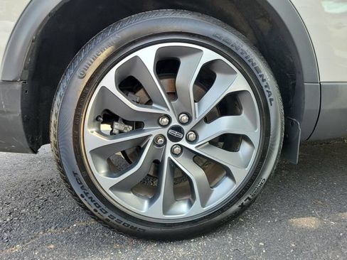Used 2023 Lincoln Nautilus Reserve AWD/4WD image 33