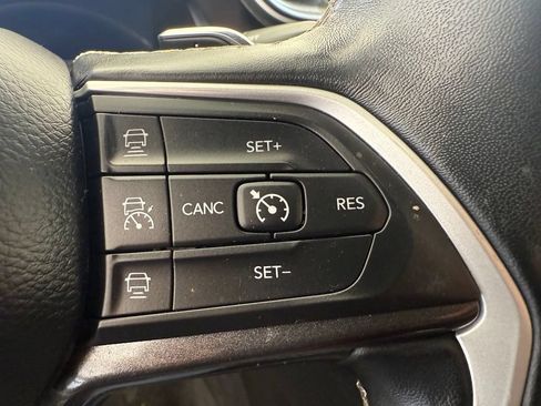 Used 2021 Jeep Grand Cherokee L Laredo w/ Luxury Tech Group I RWD image 35