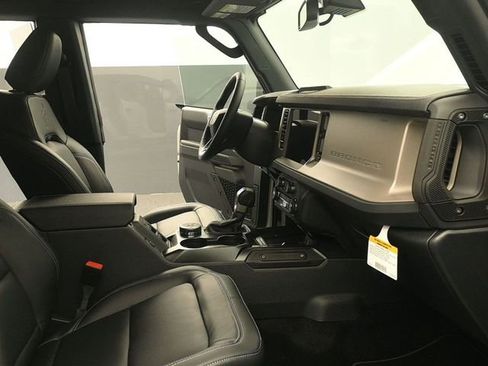 New 2026 Ford Bronco Outer Banks image 15