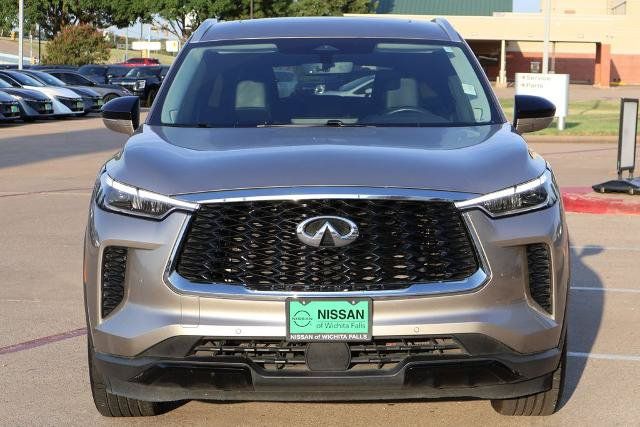 Used 2023 INFINITI QX60 Luxe w/ Performance Audio Package AWD/4WD image 4