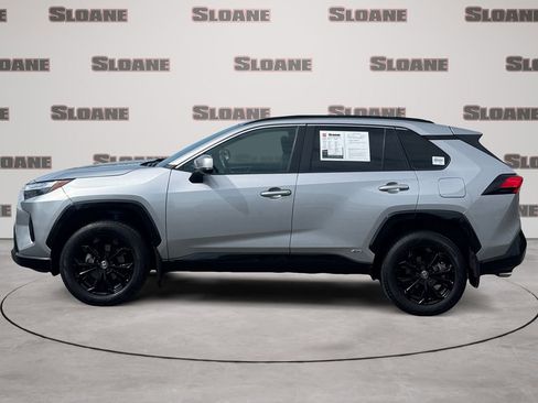 Used 2023 Toyota RAV4 SE image 2