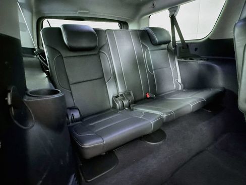 Used 2020 Chevrolet Suburban Premier AWD/4WD image 34