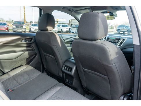 Used 2018 Chevrolet Equinox LT w/ Sun & Infotainment Package image 17