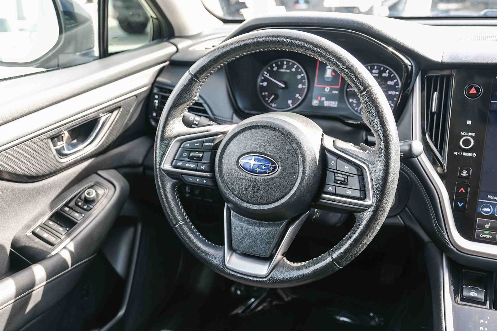 Used 2024 Subaru Outback Premium AWD/4WD image 17