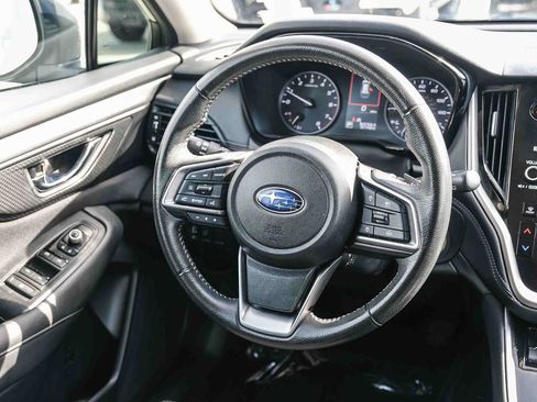 Used 2024 Subaru Outback Premium AWD/4WD image 17
