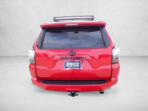 Used 2020 Toyota 4Runner SR5 Premium w/ Moonroof Package AWD/4WD image 3