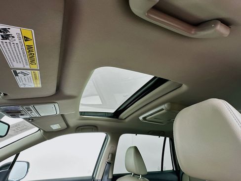 Used 2017 Honda Pilot Touring image 23