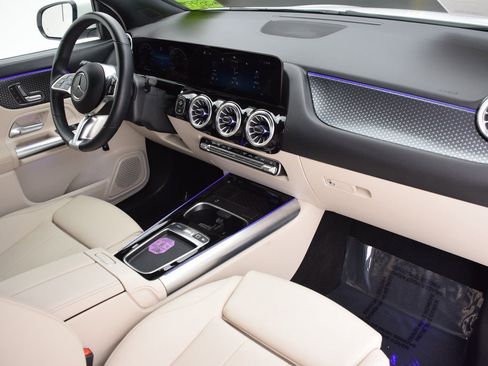 Certified 2025 Mercedes-Benz GLA 250 image 14