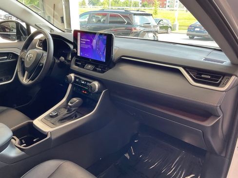 Used 2025 Toyota RAV4 Limited w/ Weather Package AWD/4WD image 17