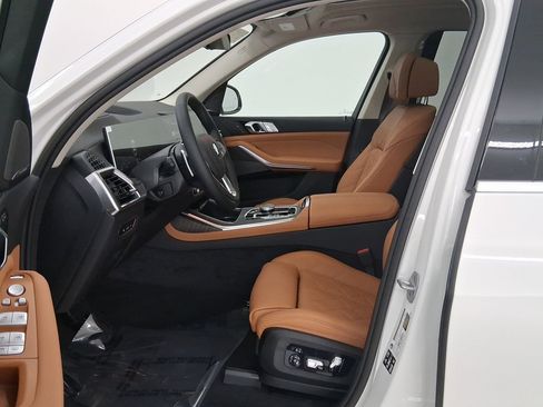 New 2026 BMW X7 xDrive40i image 5