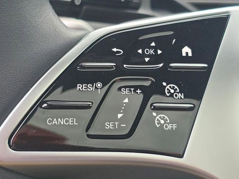 Certified 2026 Mercedes-Benz GLC 300 4MATIC image 36
