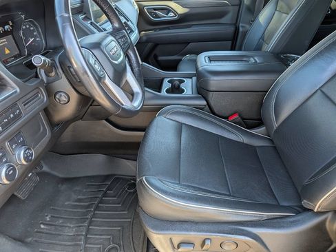 Used 2021 GMC Yukon SLT w/ SLT Premium Package AWD/4WD image 8