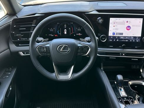 Certified 2025 Lexus RX 350 FWD w/ Accessory Package image 32