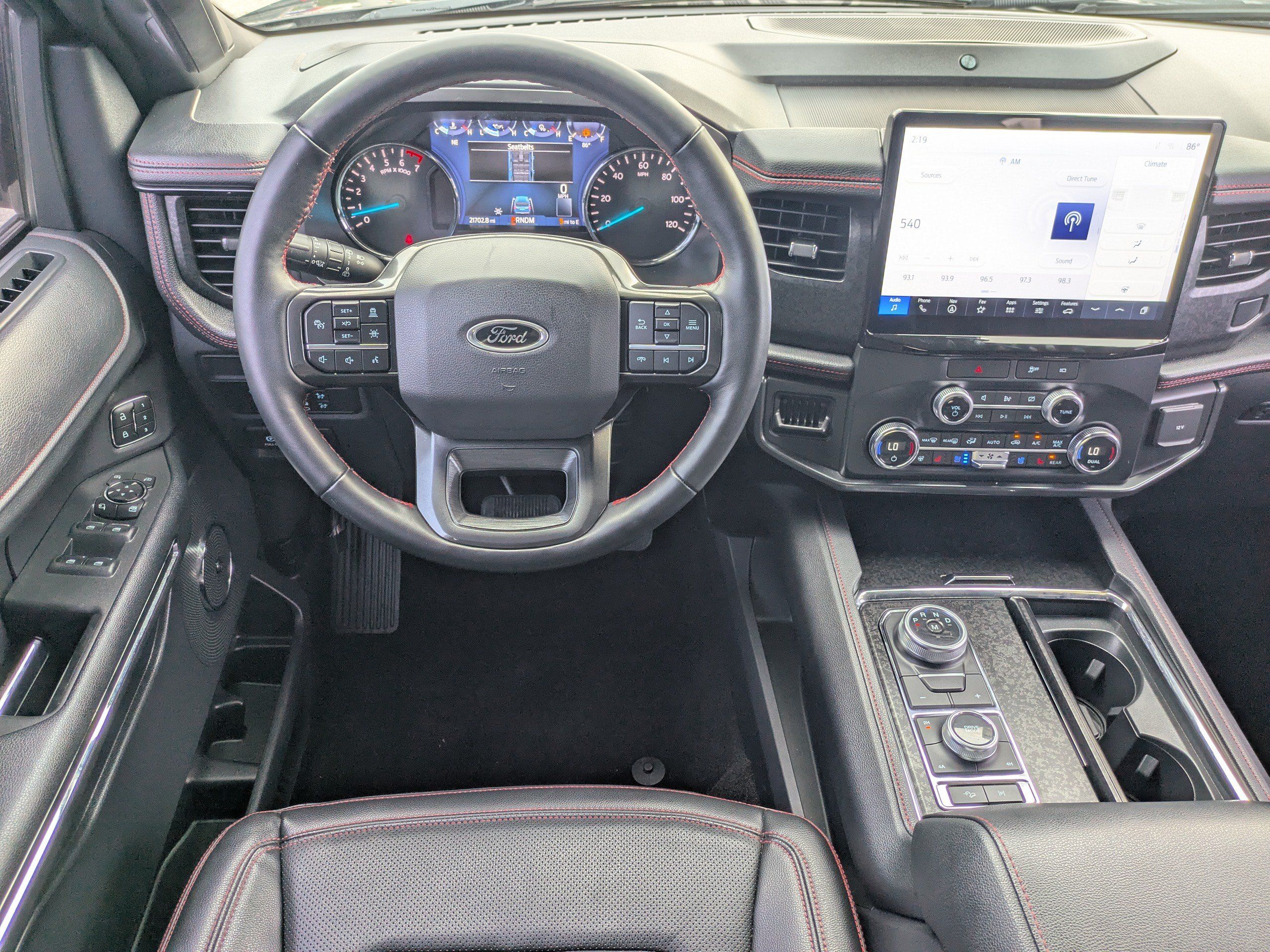 Used 2022 Ford Expedition Limited AWD/4WD image 17