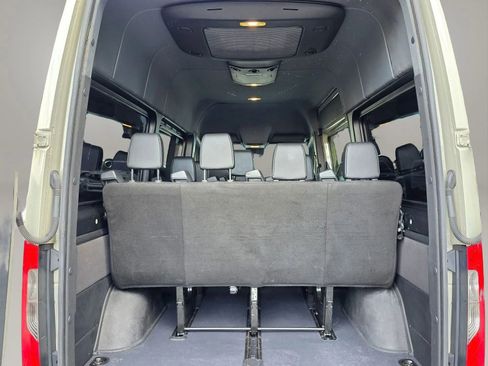 Used 2021 Mercedes-Benz Sprinter 2500 w/ Premium Package image 23