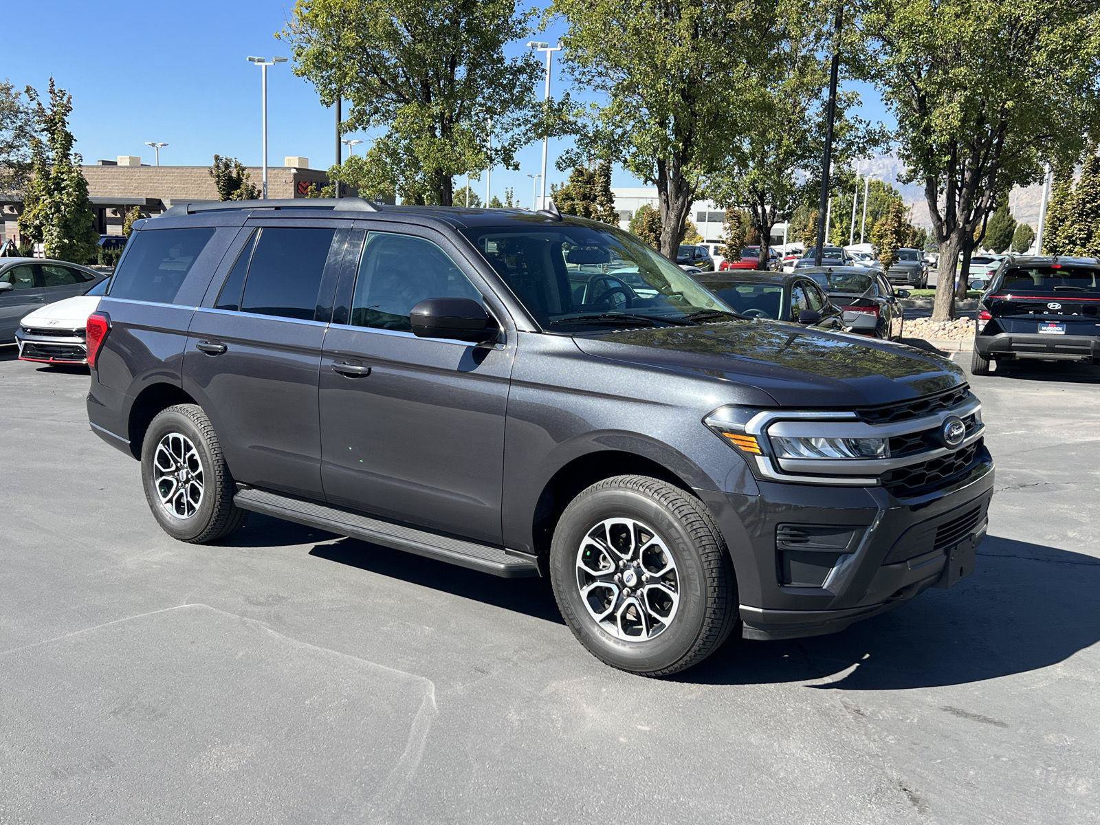Used 2022 Ford Expedition XLT AWD/4WD image 15