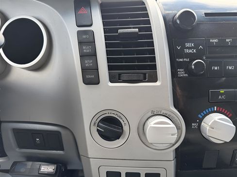 Used 2008 Toyota Tundra 4x4 Double Cab image 21