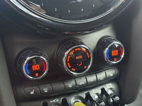 Used 2023 MINI Cooper SE image 16