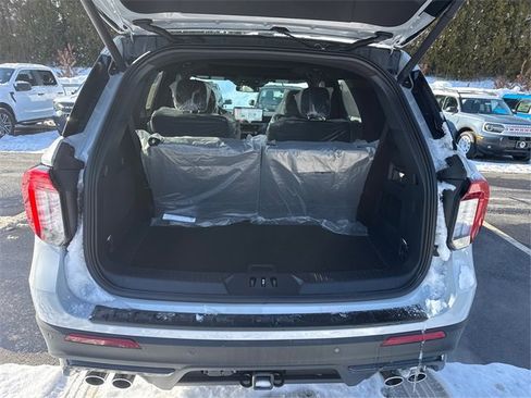 New 2026 Ford Explorer ST image 11