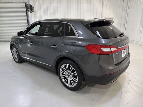 Used 2018 Lincoln MKX Reserve image 3