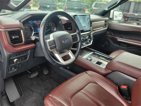 Certified 2022 Ford Expedition Limited image 17