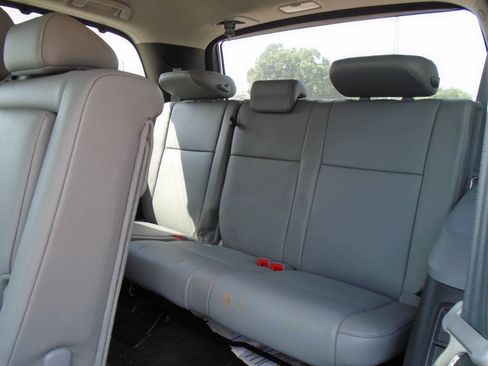 Used 2016 Toyota Sequoia Limited w/ Safety & Convenience Package RWD image 9