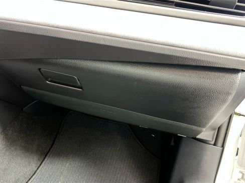 Used 2025 Toyota Camry LE image 35