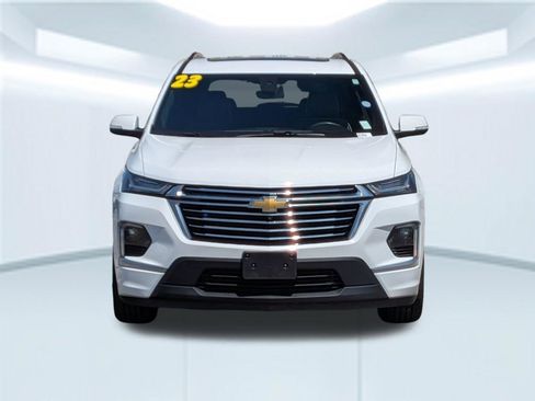 Used 2023 Chevrolet Traverse Premier FWD image 10