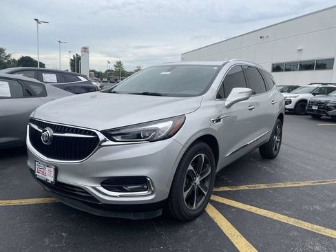 Used 2020 Buick Enclave Essence w/ Sound and Sites Package AWD/4WD image 12