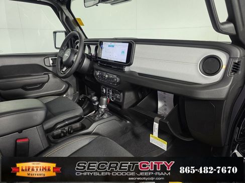 New 2025 Jeep Gladiator Sport image 29