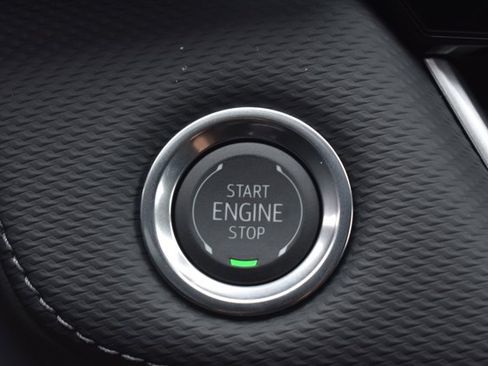 New 2026 Chevrolet Equinox LT w/ Safety and Technology Package FWD image 27