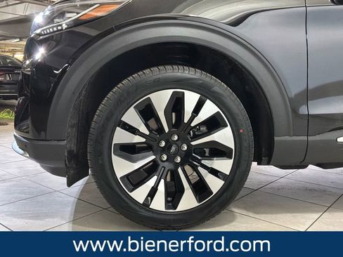 New 2026 Ford Explorer Platinum w/ LUX Leather Package image 14