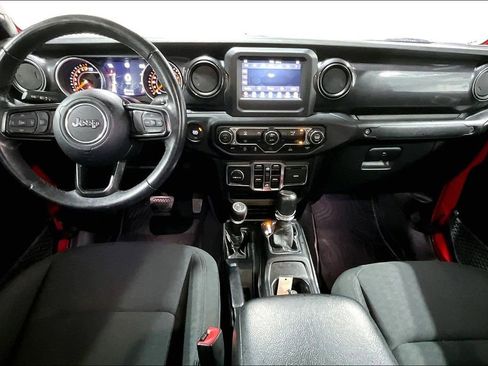 Used 2020 Jeep Gladiator Sport image 18