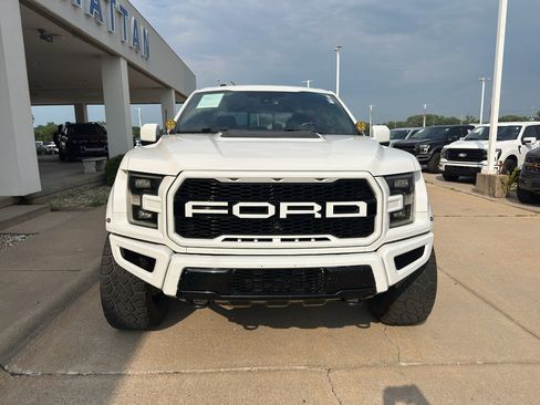 Used 2017 Ford F150 Raptor w/ Equipment Group 802A Luxury AWD/4WD image 12