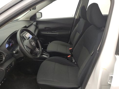 Used 2024 Nissan Kicks S FWD image 17
