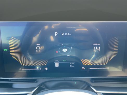 New 2026 Kia Carnival LXS FWD image 32