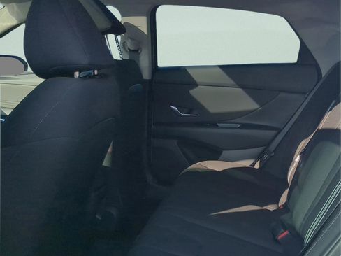 New 2025 Hyundai Elantra SEL FWD image 9