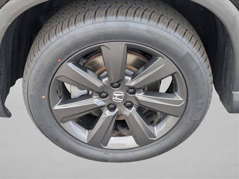 Certified 2023 Honda Pilot Sport image 21