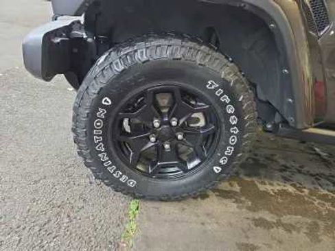 Used 2022 Jeep Gladiator Sport AWD/4WD image 3