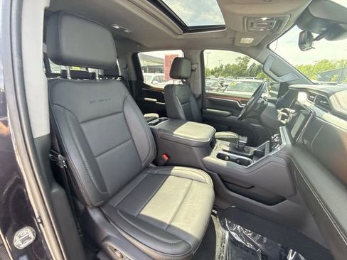 Used 2023 GMC Sierra 1500 Denali w/ Technology Package AWD/4WD image 24