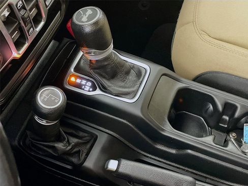 Used 2021 Jeep Wrangler Unlimited Sport image 20